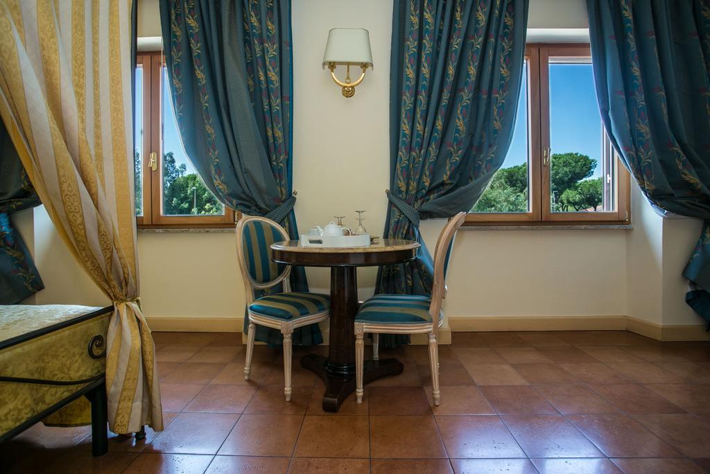 Hotel Quadrifoglio Roma Eur Bagian luar foto