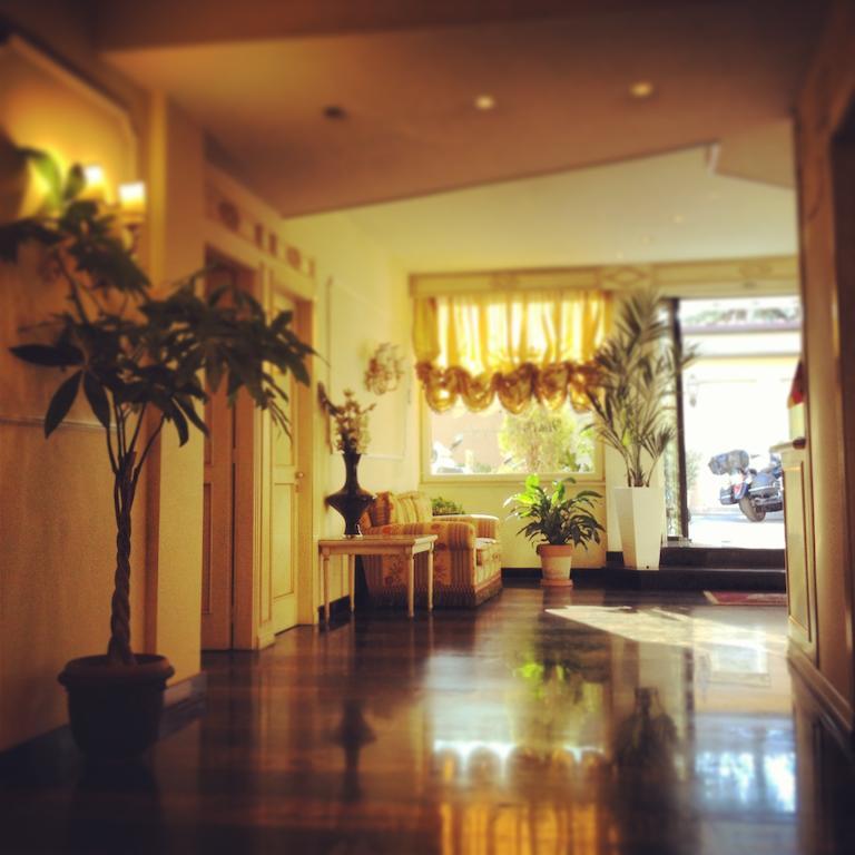Hotel Quadrifoglio Roma Eur Bagian luar foto