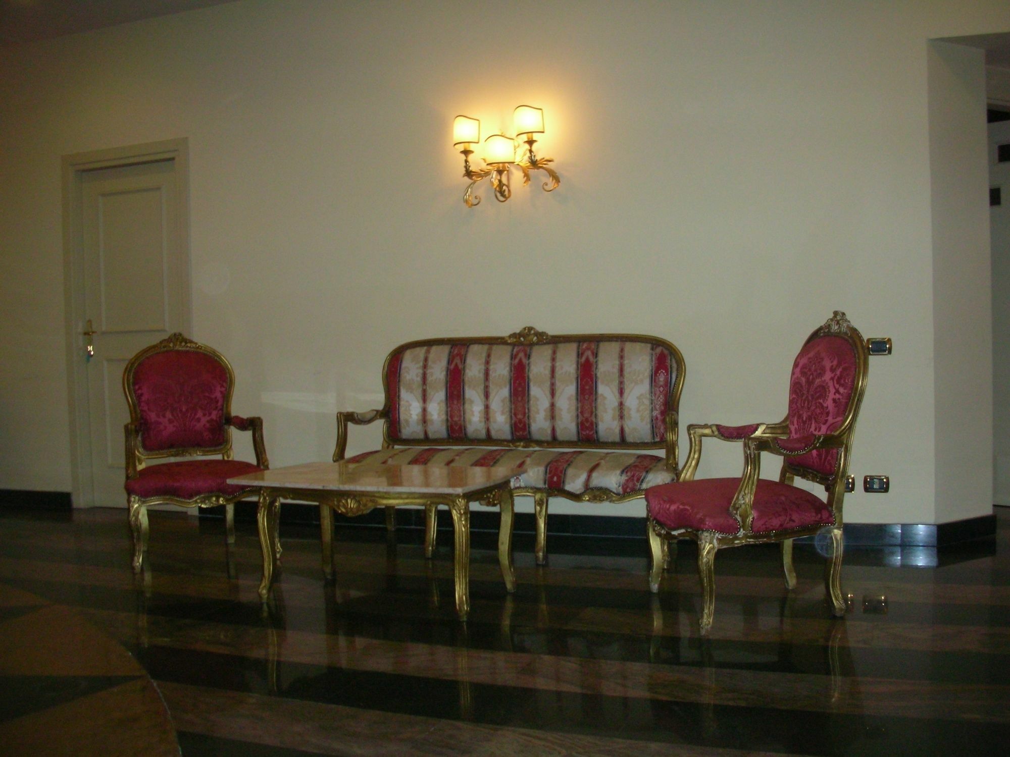 Hotel Quadrifoglio Roma Eur Bagian luar foto