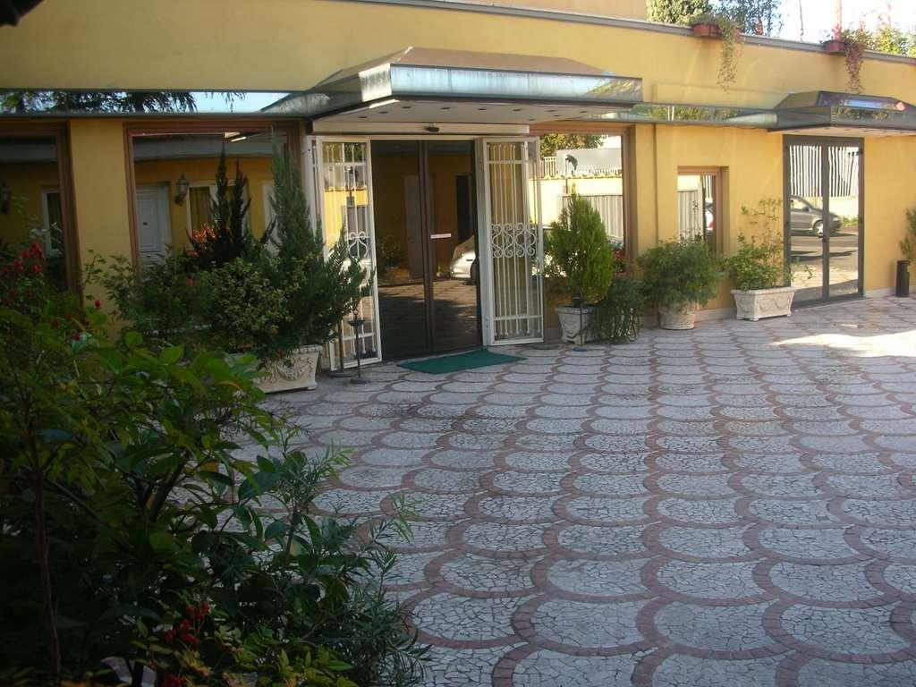 Hotel Quadrifoglio Roma Eur Bagian luar foto